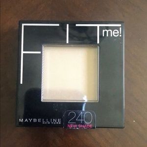 Maybelline Fit Me Powder 240